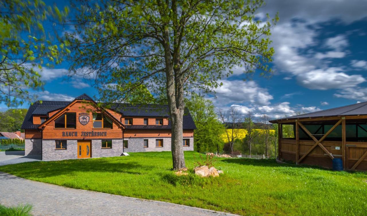 Ranch Jestrebice Otel Hermanicky Dış mekan fotoğraf