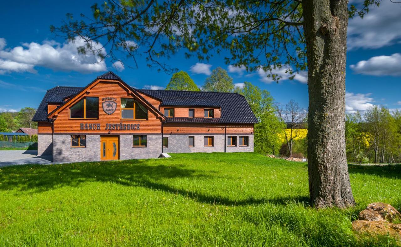 Ranch Jestrebice Otel Hermanicky Dış mekan fotoğraf