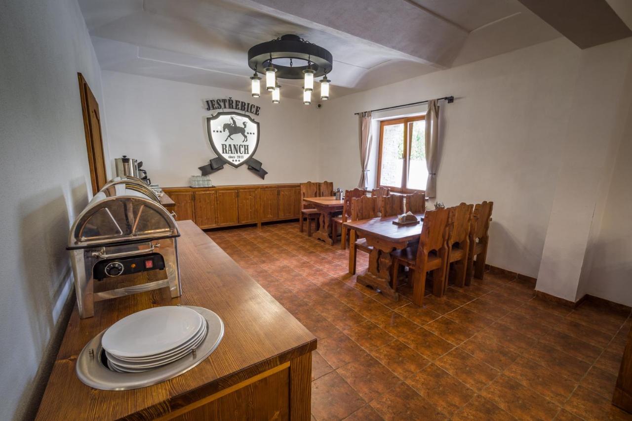 Ranch Jestrebice Otel Hermanicky Dış mekan fotoğraf