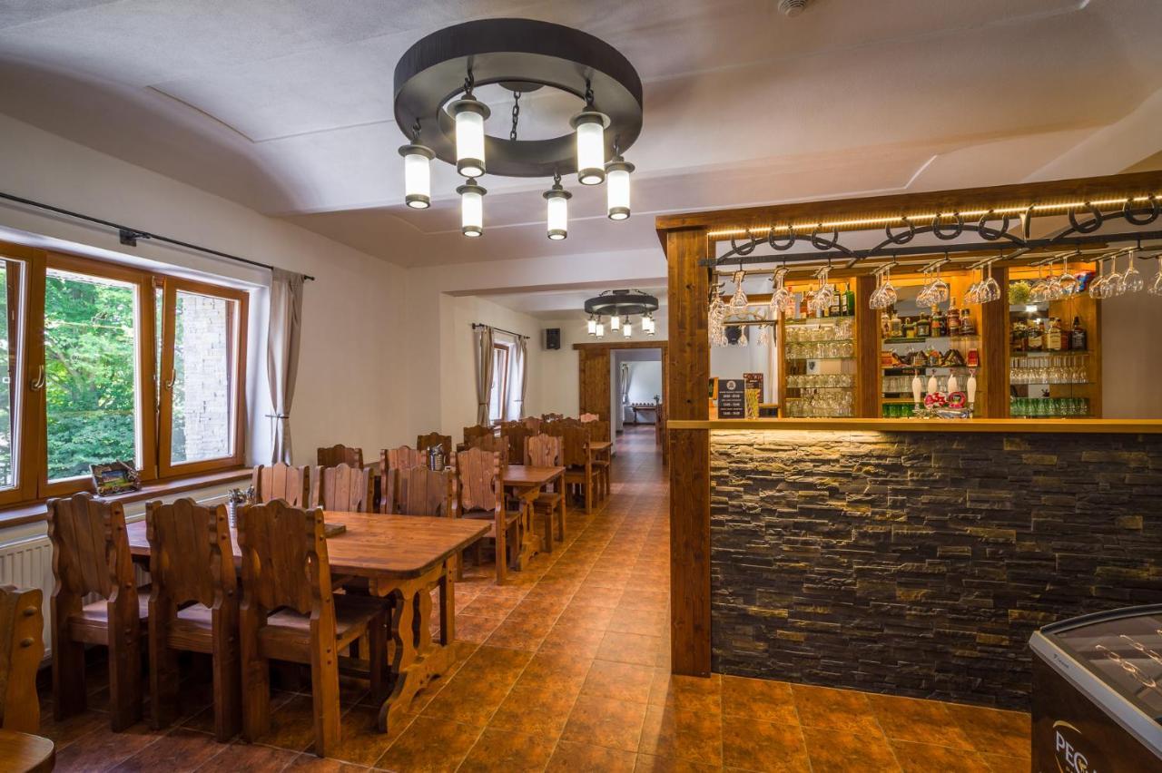 Ranch Jestrebice Otel Hermanicky Dış mekan fotoğraf