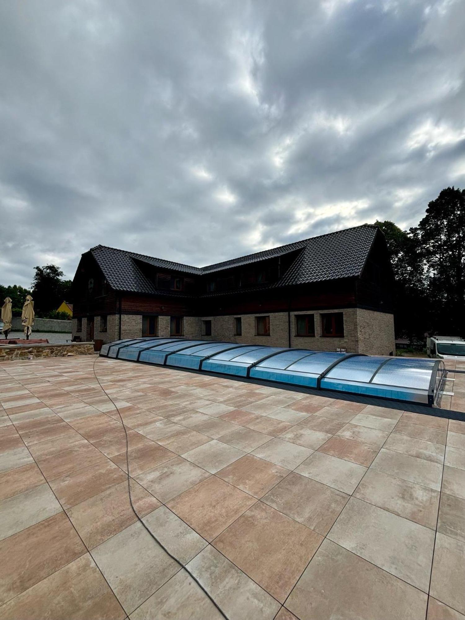 Ranch Jestrebice Otel Hermanicky Dış mekan fotoğraf